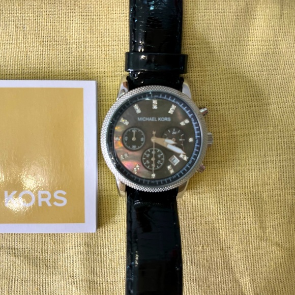 Michael Kors Leather Watch - Picture 2 of 5